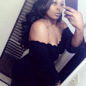 Meet your Posher, Janelle